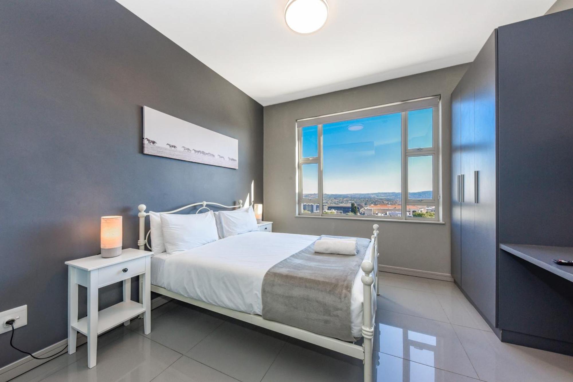 The Tyrwhitt Rosebank Apartments (Adults Only) Johannesburg Exterior photo